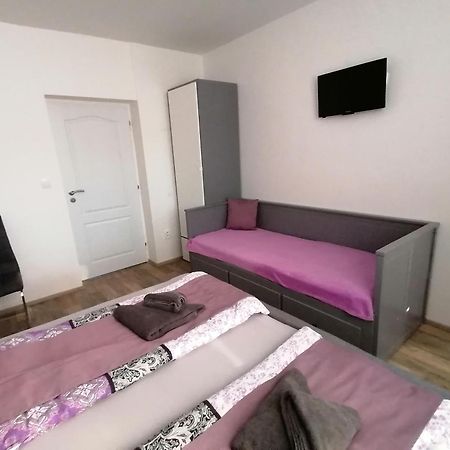 Ubytovani Na Spaciru Mikulov Zewnętrze zdjęcie