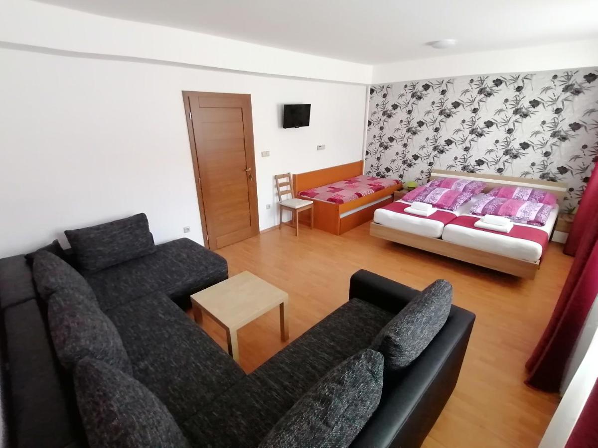 Ubytovani Na Spaciru Mikulov Zewnętrze zdjęcie