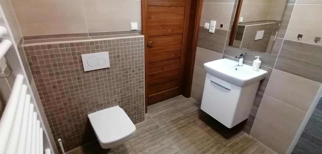 Ubytovani Na Spaciru Mikulov Zewnętrze zdjęcie